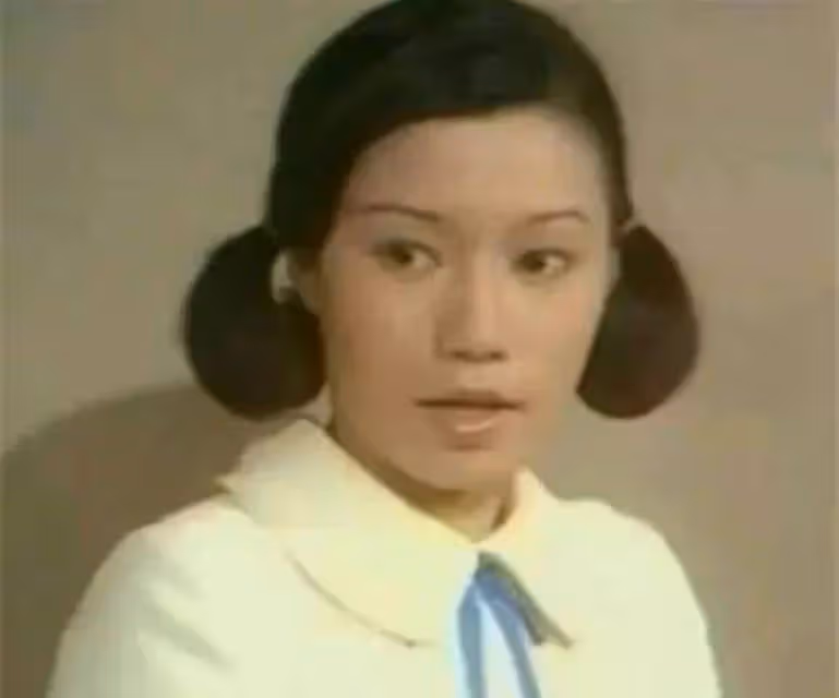 TVB「御用媽媽」稱被公司改合約就像離婚,曾一天開四部劇,高強度工作導致生病