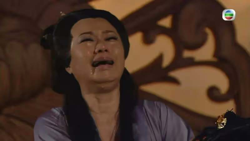 TVB「御用媽媽」稱被公司改合約就像離婚,曾一天開四部劇,高強度工作導致生病