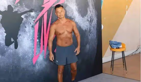TVB新綜藝猛男選秀,滿屏震胸肌肉,網友辣評「只有肉沒有顏」