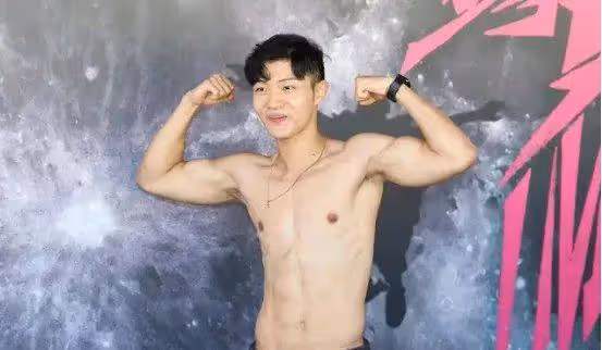 TVB新綜藝猛男選秀,滿屏震胸肌肉,網友辣評「只有肉沒有顏」