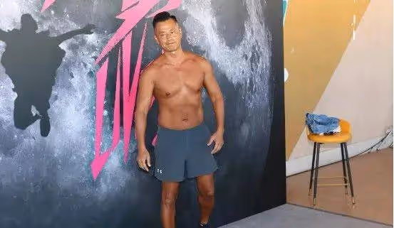 TVB新綜藝猛男選秀,滿屏震胸肌肉,網友辣評「只有肉沒有顏」