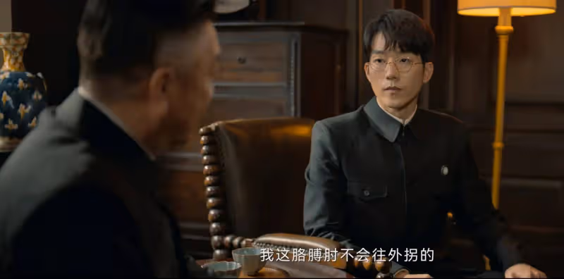 《孤戰迷城》:重刷第12集發現,黎少堂騙了所有人