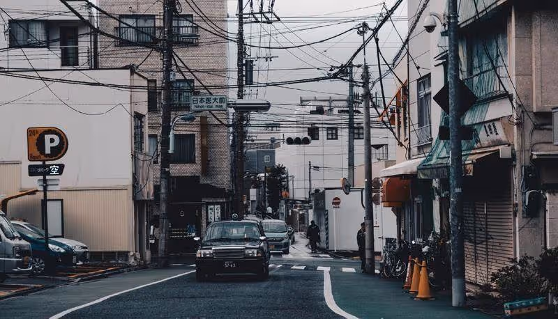 絕非技術不如人!為什麼我們公路經常翻修,而日本卻常年如新?