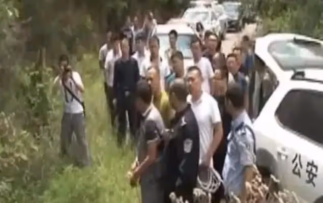 2015年,女子愛上45歲農民,逼婚無果自殺,屍檢卻發現是窒息而亡