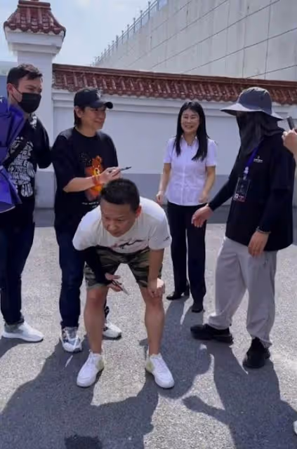 香港歌手內地人氣旺!樂隊成員墮亡,前女友沐浴時離世