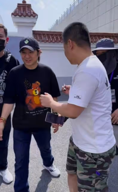 香港歌手內地人氣旺!樂隊成員墮亡,前女友沐浴時離世
