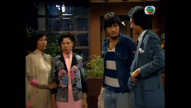 TVB資深女演員息影10年罕見露面！與周潤發聚餐，氣質優雅！