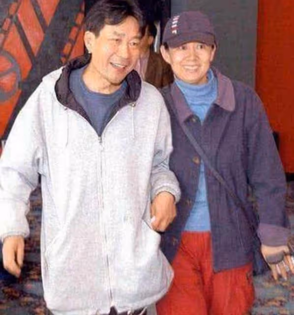 李雪健:患癌18年,脖子潰爛、痛不欲生,妻子讓他重新振作
