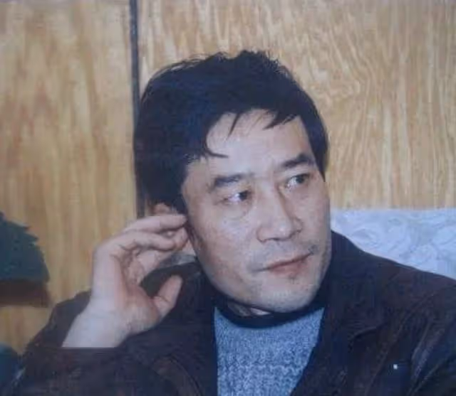 李雪健:患癌18年,脖子潰爛、痛不欲生,妻子讓他重新振作