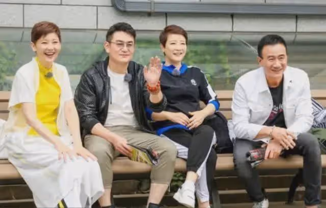 李洪濤:曾是鐵路工人,戲外娶老師的女兒為妻,結婚30年零緋聞