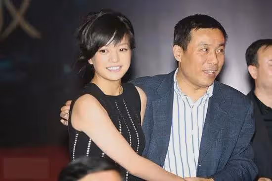 18歲被趙本山力捧，因拒絕「潛規則」被雪藏，如今回到山村當教師