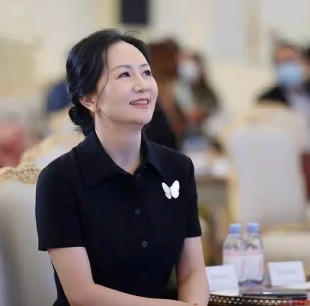 到老都優雅的女人，出門不會穿金戴銀，俗氣！看孟晚舟就知道了