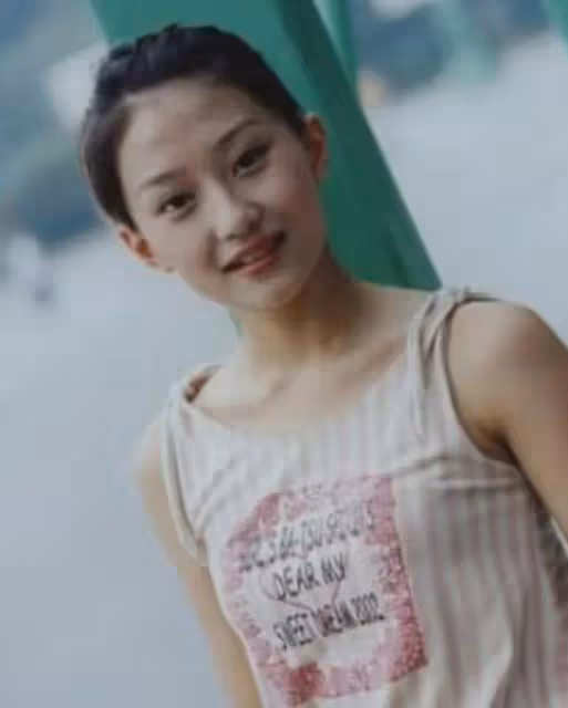 揭秘美女演員蔣依杉的成名經歷與感情生活