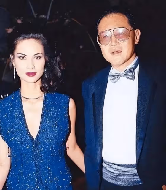 87歲億萬富豪交往外籍年輕女友,只戀愛不結婚,3個孩子3個媽