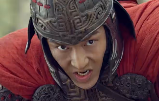 這次輪到成龍翻車了,《傳說》AI換臉演員一出,觀眾直呼辣眼睛!