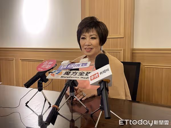 「影子歌后」神隱多年露面了! 被傳烏龍死訊親揭「躲藏內幕」
