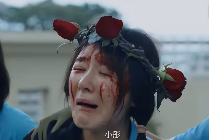 這個尺度,看得我後背發涼