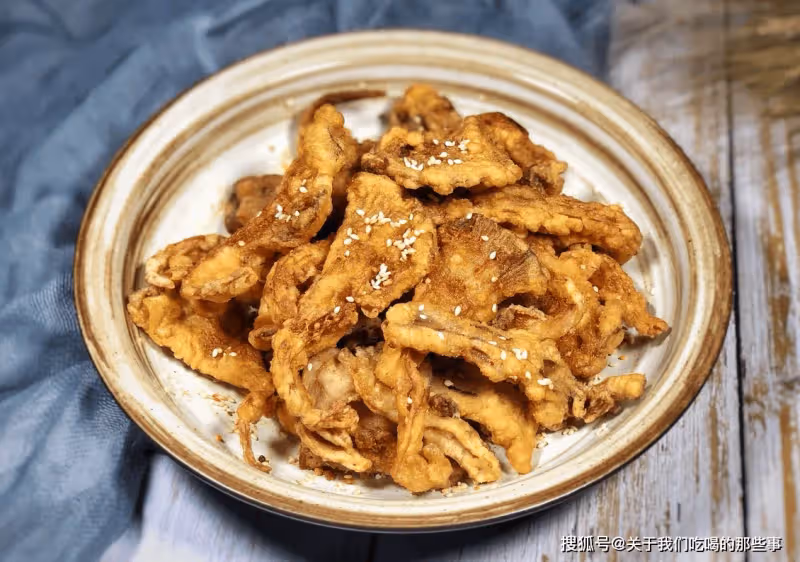 炸蘑菇,用澱粉還是用麵粉?教您正確做法,蘑菇又脆又入味