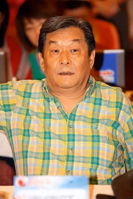 著名央視春晚總導演袁德旺去世，享年77歲，趙本山倪萍等好友悼念