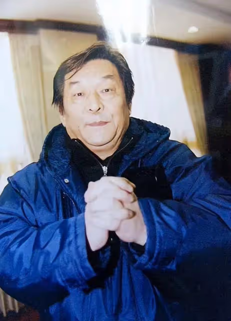 著名央視春晚總導演袁德旺去世，享年77歲，趙本山倪萍等好友悼念