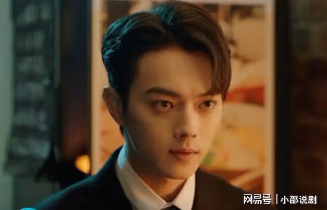 你比星光美麗:韓廷苦盡甘來和紀星國外大婚,栗儷懷孕選擇隱瞞