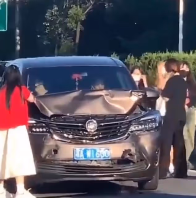 劉耀文宋亞軒車禍後續!女生大量信息扒出:開車者15歲,家裡有錢
