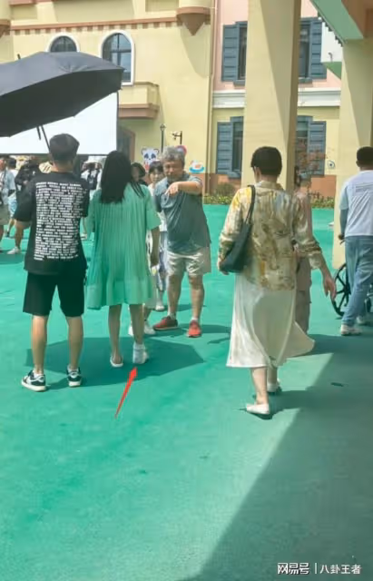 突發!張雨綺突發意外!腳趾蓋被拔去鮮血淋漓,帶傷拍戲被贊敬業