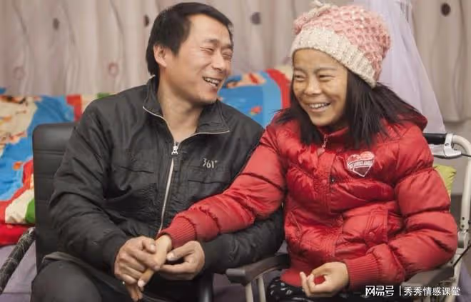 老婆出車禍，我拿20萬救她的命，出院後她卻要跟我離婚