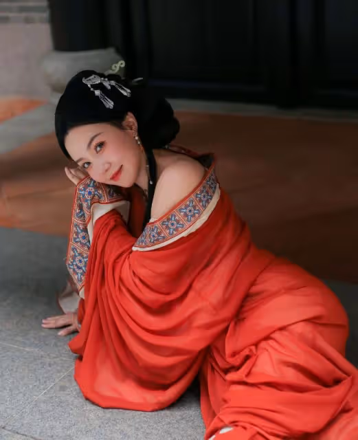 喜訊！TVB未婚女星欲收養落魄歌手兒子！稱可聘用其想輕生太太