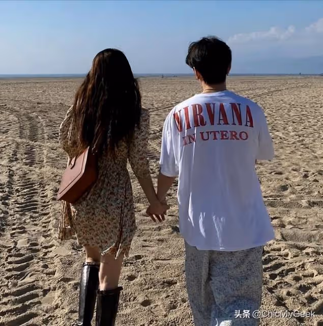 泫雅、龍俊亨官宣10月結婚!低潮時成為彼此的慰藉!