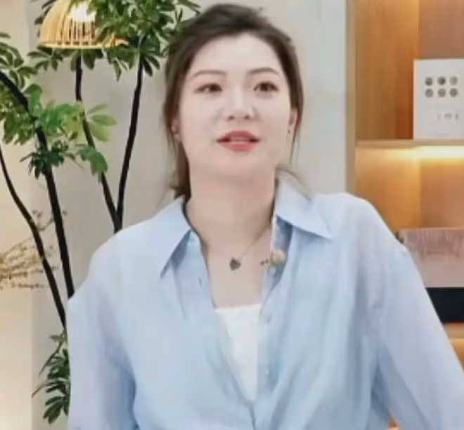 點贊!與輝同行半歲生日,盼盼瀟瀟發言惹人哭:以為撐不過3個月
