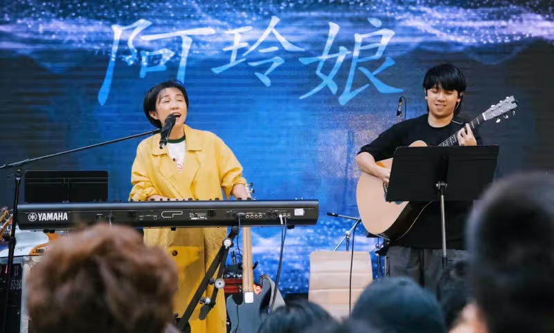 黃韻玲多倫多同台帥兒演出　郭子為加國行掏「養老基金」