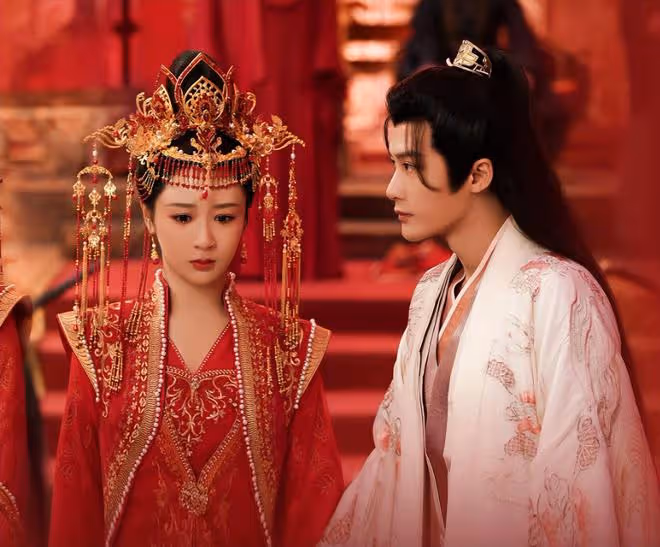 《長相思2》出圈理由:楊紫的演技,檀健次的臉蛋,王弘毅的身材