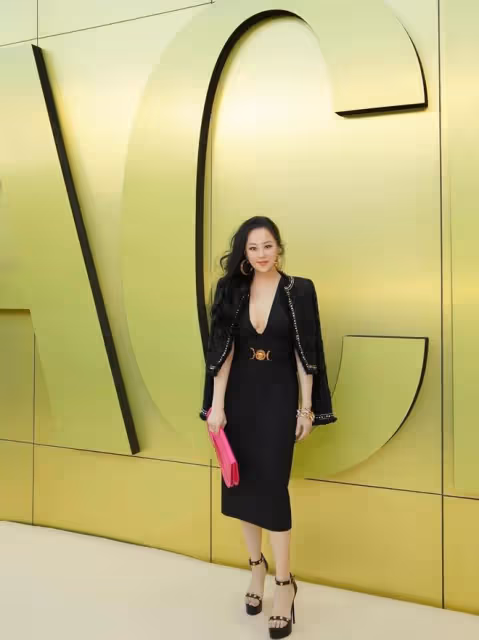 章小蕙減肥成功後，換了穿衣風格，讓61歲的她美得如此驚艷、高級