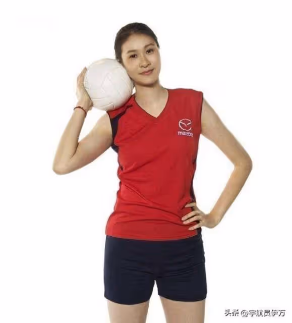 她曾是女排「小郎平」,和姚明傳緋聞,退役後當作家,43歲還沒嫁