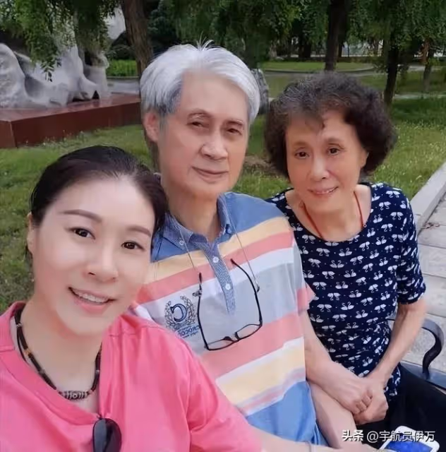 她曾是女排「小郎平」,和姚明傳緋聞,退役後當作家,43歲還沒嫁
