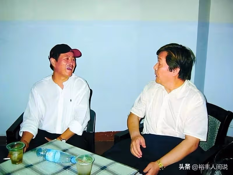 眾星悼念春晚導演袁德旺！倪萍為其包大包子，趙本山遺憾不能送別