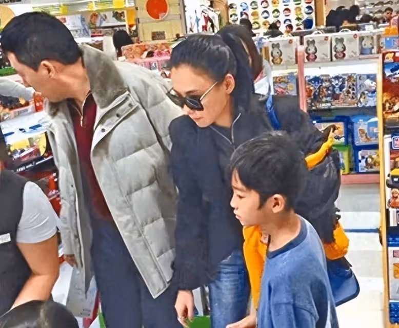 張柏芝三胎生父之謎:真相竟是」去父留子」?