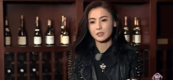 王菲用短短七個字評價張柏芝,讓所有人尷尬,謝霆鋒卻誇她可愛