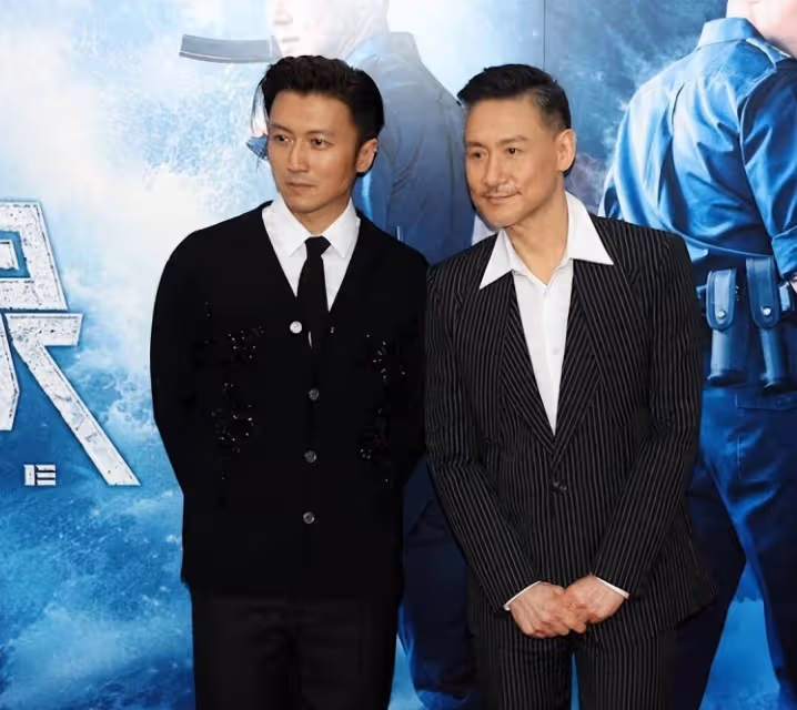 鋒菲戀再添實錘!謝霆鋒不經意動作泄露深情,糖分太高了!