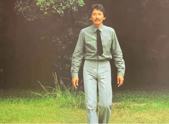 39歲星二代和父親一樣摯愛音樂,自曝曾要求帶吉他進產房,唱歌陪老婆生產