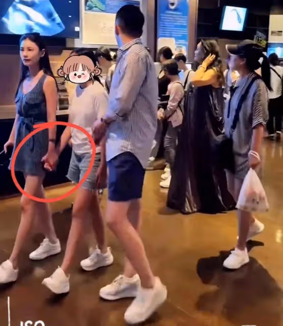 張蘭又爆料了！抱怨小玥兒不愛叫人，稱回北京後我要好好教育她！