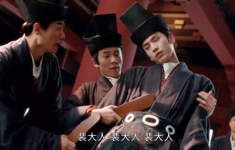 《度華年》:原來,這才是李明鬥不過世家的真相
