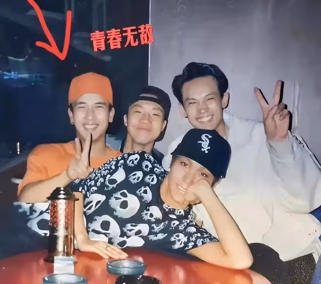 具俊曄分享20年前的舞蹈,大S為老公點贊,夫妻感情穩定很恩愛