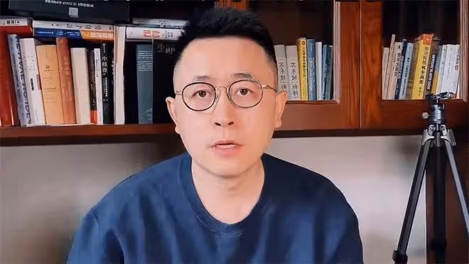 李一舟回歸,評論區網友問退款199,本人點贊殺不死的我更強大