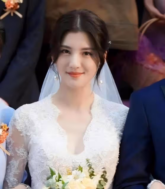吳千語長胖疑似懷孕,結婚半年做自由富太太,和施伯雄越發恩愛