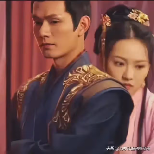 《長相思2》直到瑲玹爬上小夭的床，才發現，四個男人結局都悲