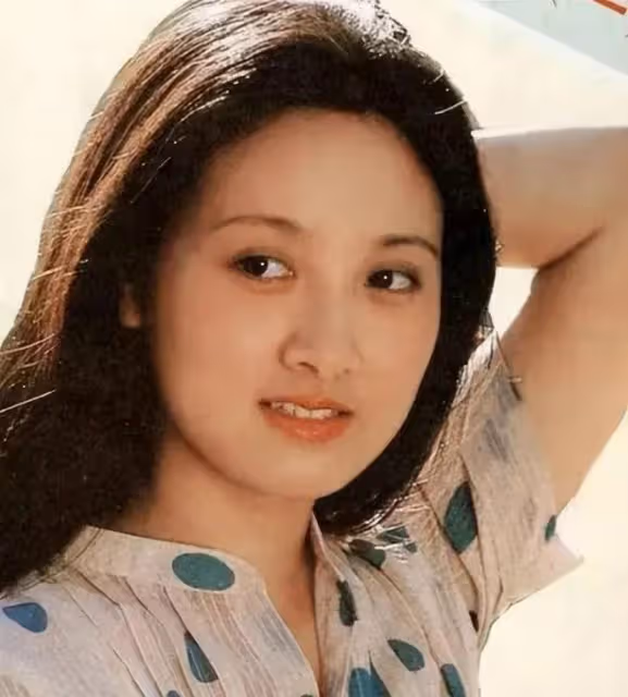 《紅樓夢》播出36年:有人去世,有人未婚,有人沒孩子