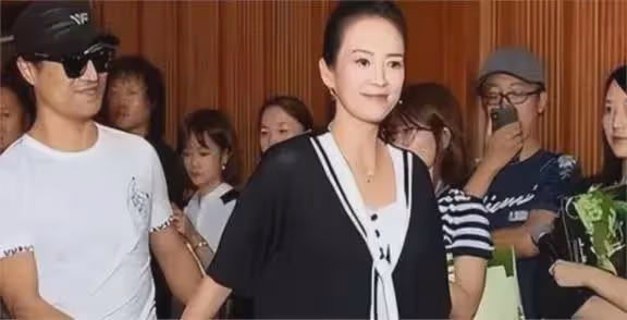 汪峰家世背景曝光，來頭大的嚇人，難怪章子怡40歲還要給他生孩子