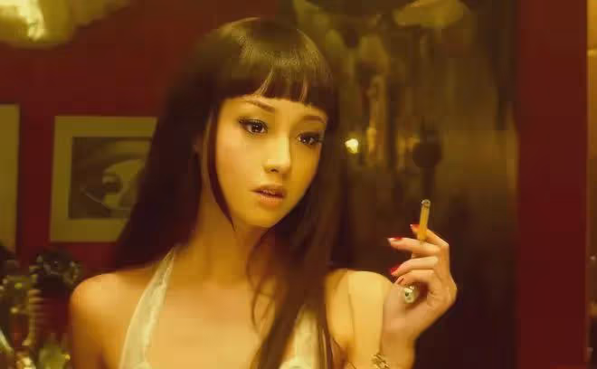 「亞洲第一美人」卻自甘隨落,丈夫同房一次50萬,現在什麼下場?